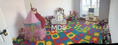 4 camere cu garaj sub bloc la etaj 3 - foto 2