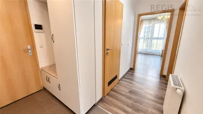 Apartament 2 camere | Avantgarden Tractoru Coresi | Parcare + boxa - foto 16