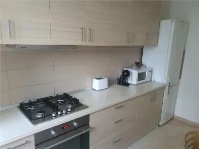 Garsoniera lux cu boxă inclusă, zona  Avantgarden - foto 9