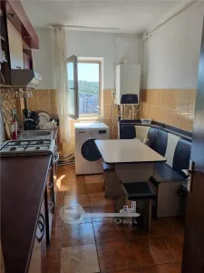Apartament 97 mp, decomandat, CUG, înainte de Selgros, mobilat și utilat - foto 2