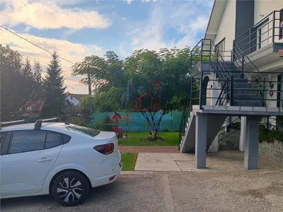 Dorobant VILA D+M+Pod  SU = 200mp  TEREN 1200mp amenajat (pot locui doua familii) - foto 2