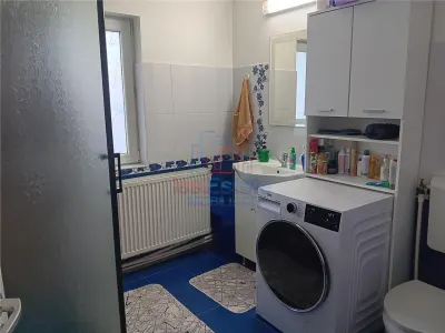 Dorobant VILA D+M+Pod  SU = 200mp  TEREN 1200mp amenajat (pot locui doua familii) - foto 16