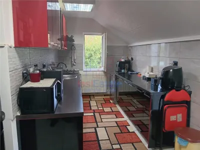 Dorobant VILA D+M+Pod  SU = 200mp  TEREN 1200mp amenajat (pot locui doua familii) - foto 17