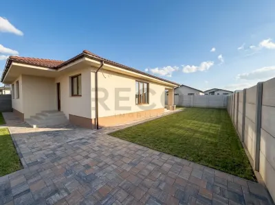 RECO Casa la cheie in Santandrei  140 mp utili 3 dormitoare - Santandrei