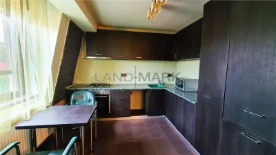 De inchiriat apartament 3 camere in vila zona Favorit-Circumvalatiunii - foto 6