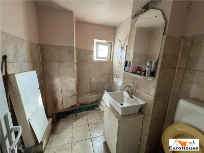 Garsoniera de vanzare pretabila pentru spatiu comercial in Alba  Iulia - foto 3