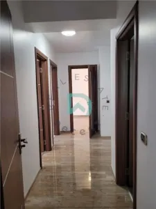 Apartamen 3 camere de inchiriat Isaran, Tractorul - foto 5