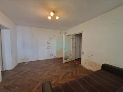 Apartament 3 camere, Tractorul - foto 9