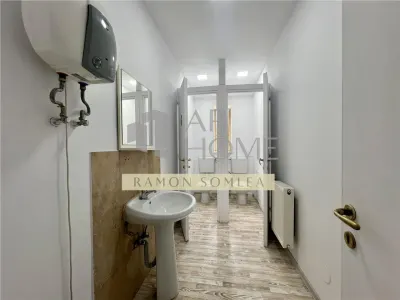 Spatii birouri de la 15 mp pana la  150 mp, zona centrala, Ploiesti - foto 13