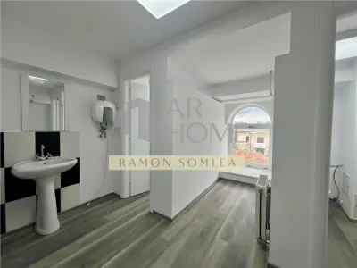 Spatii birouri de la 15 mp pana la  150 mp, zona centrala, Ploiesti - foto 31