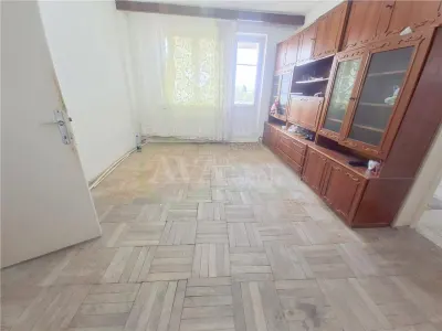 Apartament 2 camere semidecomandat, zona Garii - foto 12