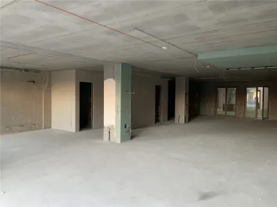 Spațiu comercial 180 mp | Oportunitate de business | Condiții negociabile | Proprietar flexibil - foto 3