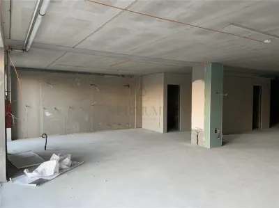 Spațiu comercial 180 mp | Oportunitate de business | Condiții negociabile | Proprietar flexibil - foto 4