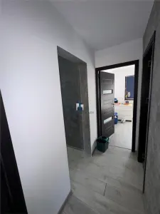Apartament 4 camere Semidecomandat Berceni - foto 6