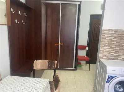 Garsoniera de inchiriat in Focsani , zona Gara , et 1/4 , renovata si mobilata complet - foto 6