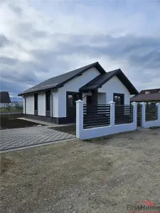 Casa noua, 3 cam, 2 bai, mobilata si utilata,  curte, foisor - Focsani