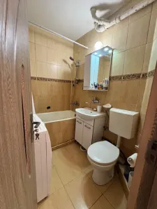 Apartament 3 camere de vanzare zona Sasar - foto 5