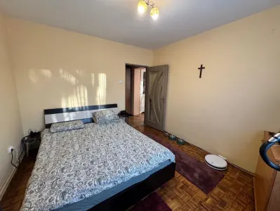 Apartament 3 camere de vanzare zona Sasar - foto 7
