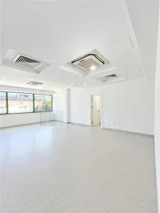 Spatiu premium de vanzare || Mosilor || Terasa privata || Ideal after-school, clinica sau birouri - foto 2