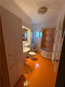 Apartament 2 camere decomandat , luminos si gata de mutare - foto 11