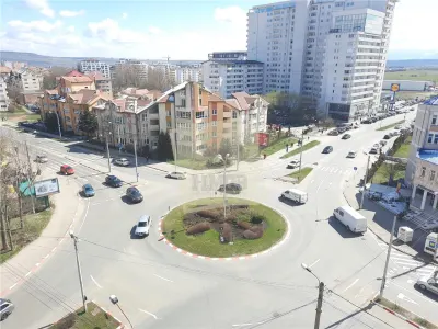 Apartament  2 camere decomandate si balcon pe Bulevardul Mihai Viteazul - foto 8