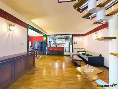 Vila individuala, arhitectura aparte, garaj, terasa,  balcon, Semicentral, Targu Mures. - foto 22