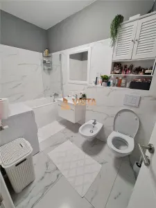 Apartament 2 camere, Loc de parcare subteran si boxa, Zona Tractorul, Brasov - foto 4