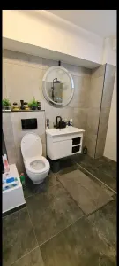 Decomandat cu 2 bai si 2 balcoane, etaj intermediar - foto 8