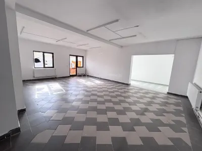 Spatiu comercial ultracentral - 250-750 mp - Vizibilitate excelenta - foto 13