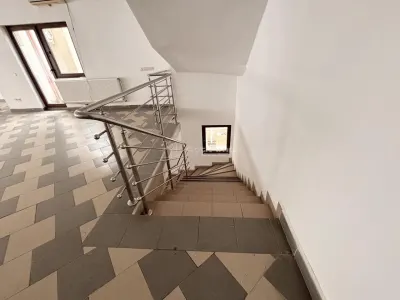 Spatiu comercial ultracentral - 250-750 mp - Vizibilitate excelenta - foto 10