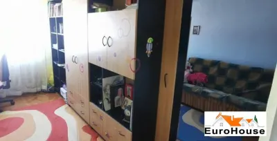 Apartament cu 3 camere de vanzare in Alba Iulia CENTRU - foto 3