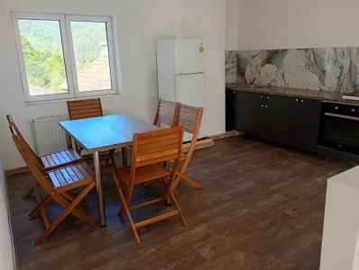 Casa Schei | Curte individuala | Renovata complet - foto 3