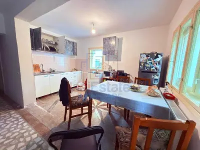 Barnova langa Primarie Vila P+E SU=118mp Teren 573mp amenajat - foto 3
