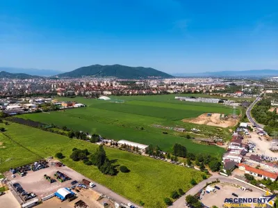 Teren intravilan 10.000 mp, Brasov, ideal pentru hala, depozit, activitati industriale - foto 3