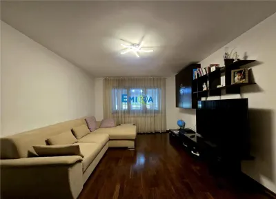 Chirie Apartament 3 camere decomandate. Zona Nord, str. 22 Decembrie - foto 12