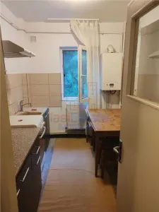 Apartament 2 camere zona Podu Ros Etajul 1 - foto 2