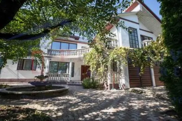 Casă 6 camere Suceava - poza 3