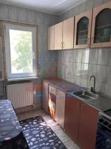 Zona Podu Ros Apartament 3 camere 57 mp cu centrala si AC - Iasi