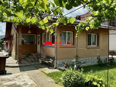 Casa de vanzare in Cornu, Prahova | 2 locuinte | Teren 1.387 mp | Comision 0% - Cornu