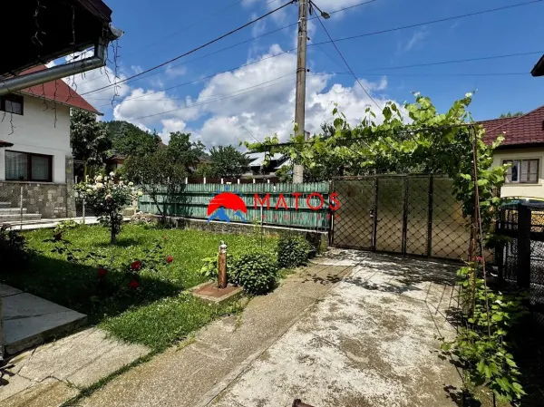 Casă 4 camere Cornu - poza 2
