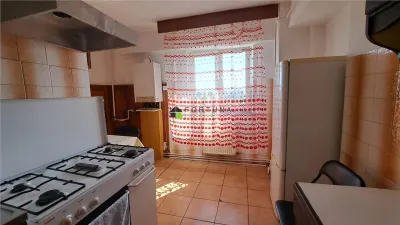 Penthouse 4 camere, mobilat si utilat modest, strada Toamnei - foto 5