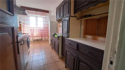 Penthouse 4 camere, mobilat si utilat modest, strada Toamnei - foto 7
