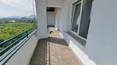 Penthouse 4 camere, mobilat si utilat modest, strada Toamnei - foto 9