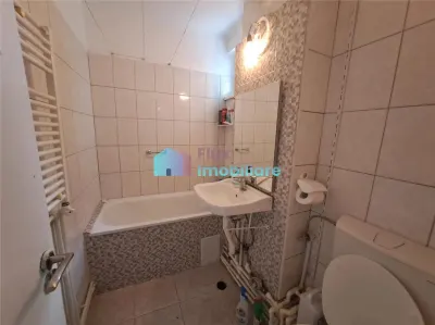 Apartament cu 2 camere zona magazin Bucovina - foto 8