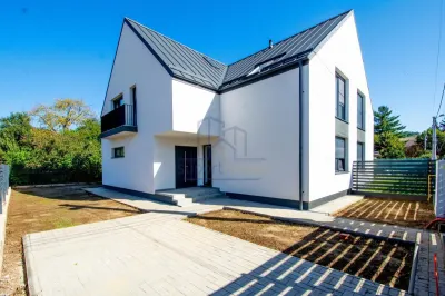 Vanzare casa tip duplex Campina , zona Muscel - foto 2