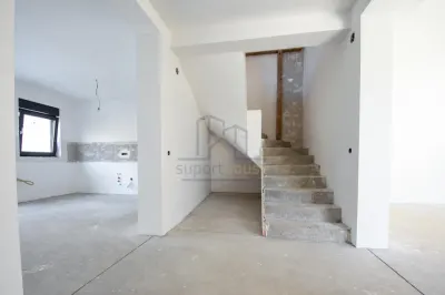 Vanzare casa tip duplex Campina , zona Muscel - foto 24