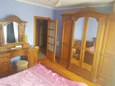 Mobilat - Utilat 3 camere 90mp zona Independentei Scolilor ,bloc cu lift, - foto 3