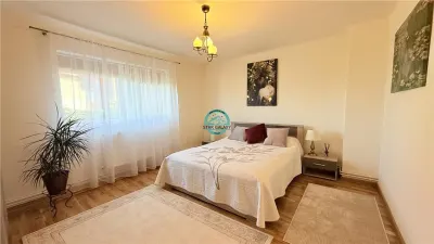 Vand apartament cu 4 camere pe 2 niveluri in casa in Reghin - foto 4