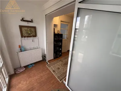 Spațiu cu vad si parcare de inchiriat - foto 4