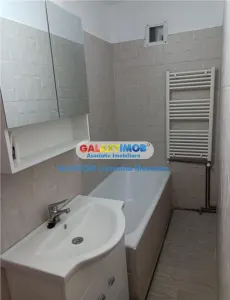 Inchiriere apartament 3 camere decomandat Targoviste Central - foto 5